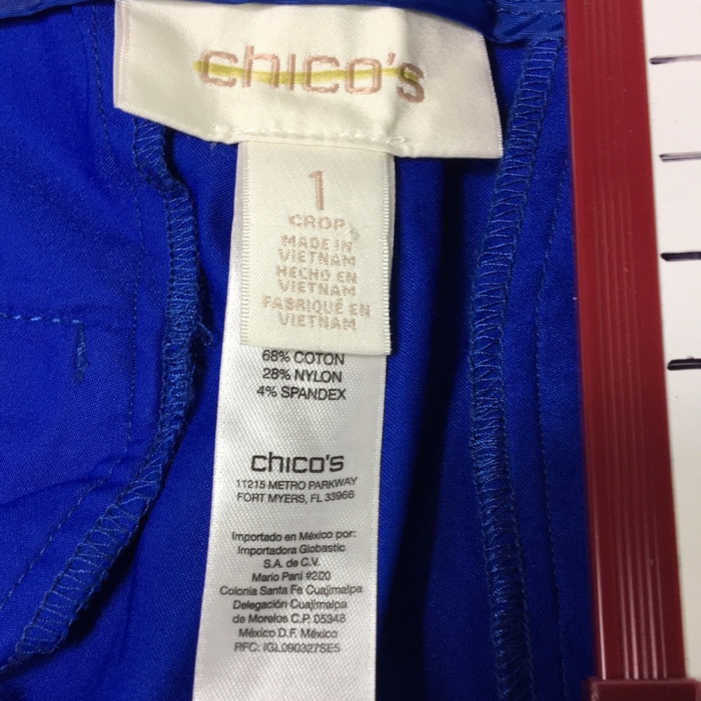 Chicos Pants womens Blue crop stretch band zip up Cargo Pockets Size 8 (1) Cuffs - Picture 12 of 12